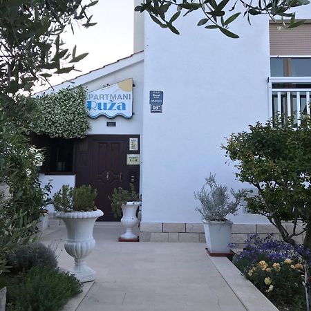 Apartments Ruza Kastela Luaran gambar