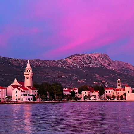 Apartments Ruza Kastela Luaran gambar
