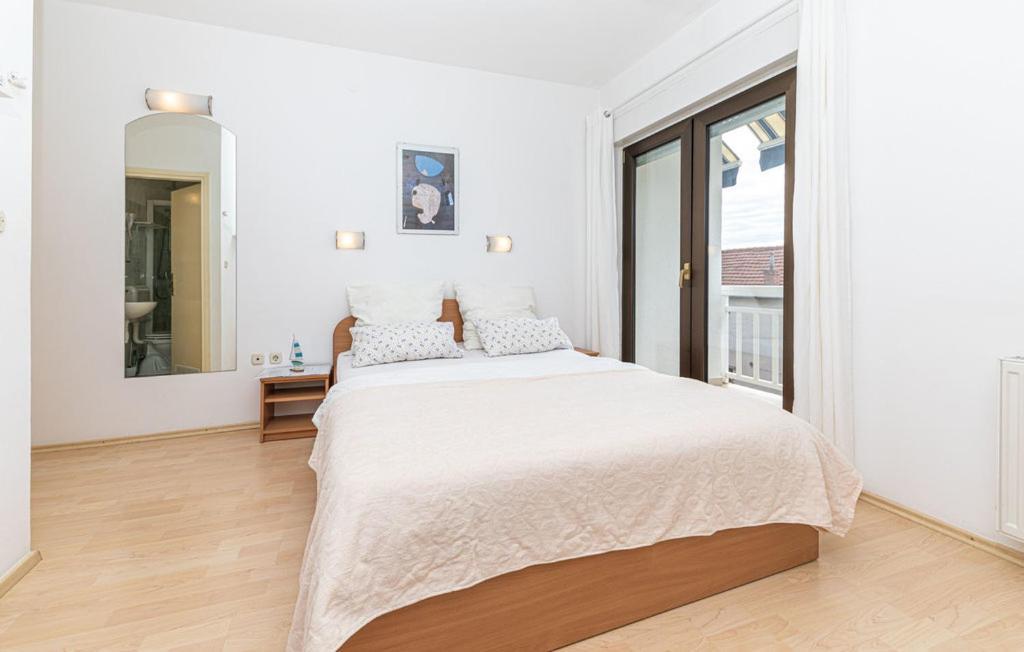 Apartments Ruza Kastela Luaran gambar