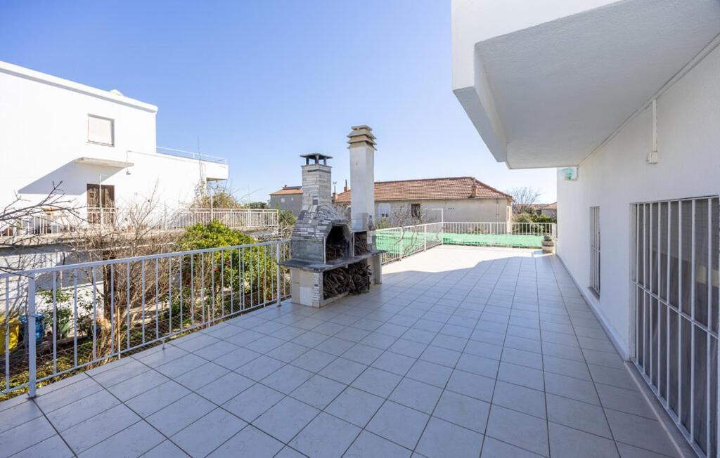 Apartments Ruza Kastela Luaran gambar