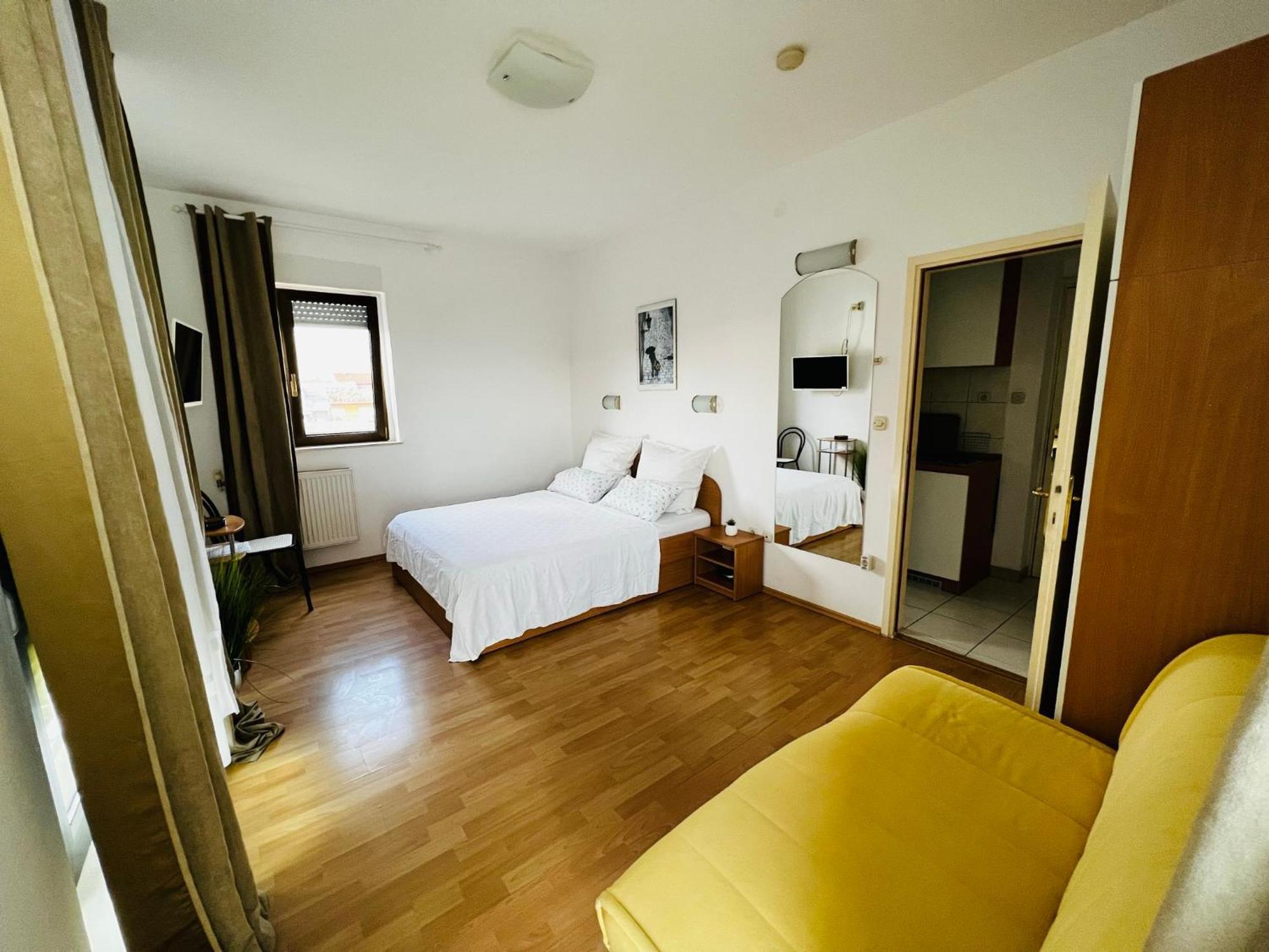 Apartments Ruza Kastela Bilik gambar
