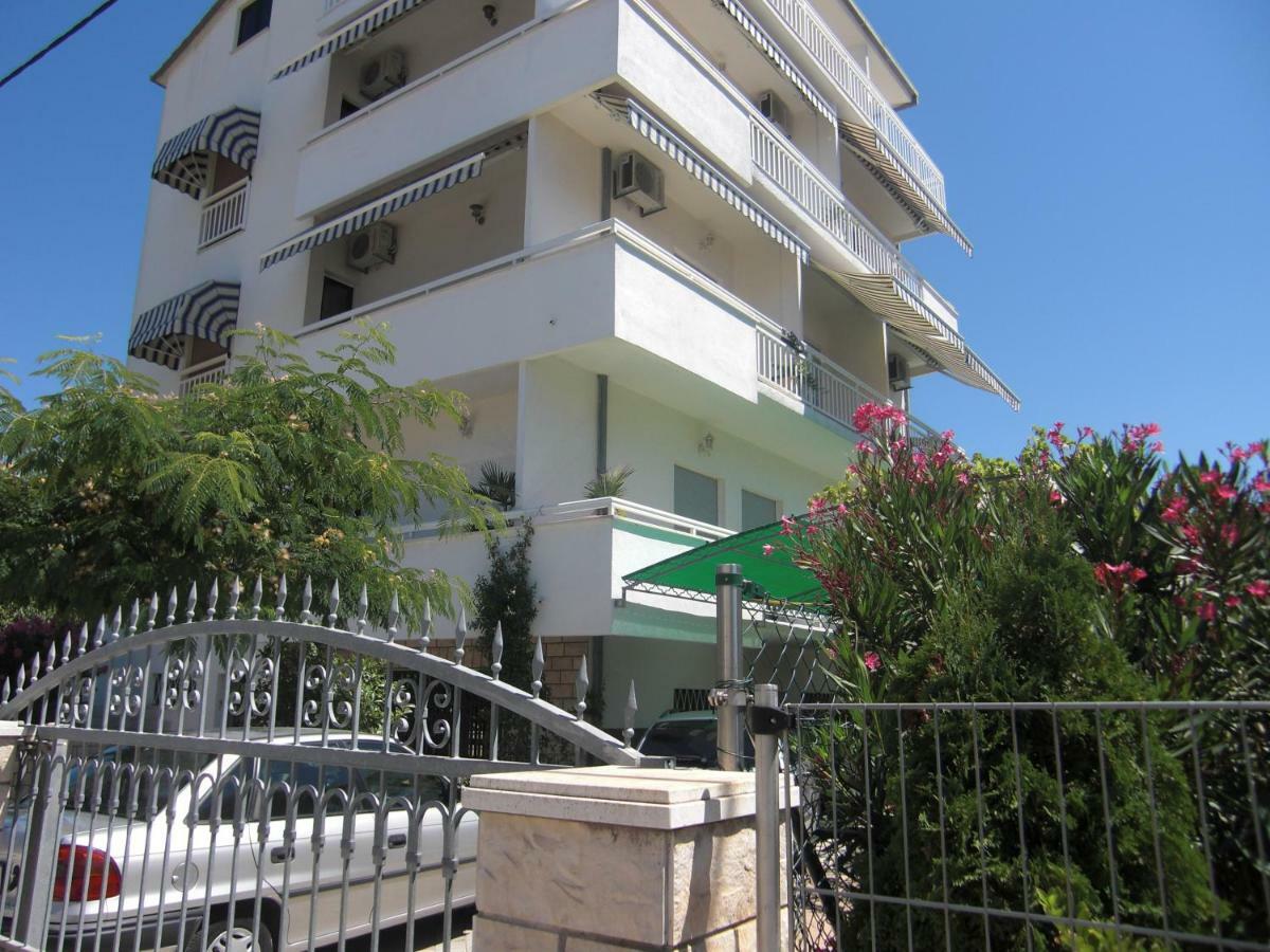 Apartments Ruza Kastela Luaran gambar